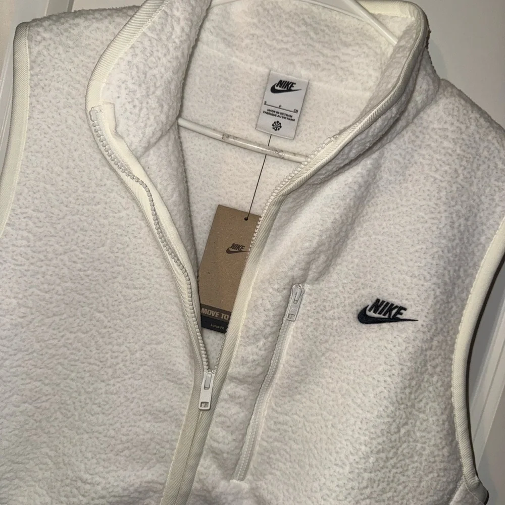 Nike Winterized‎ Fleece Vest Size Medium Mens White Sportswear Club Full Zip